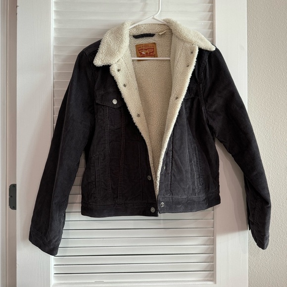 Levi's Women's Original Sherpa Trucker Jacket - Picture 3 of 7